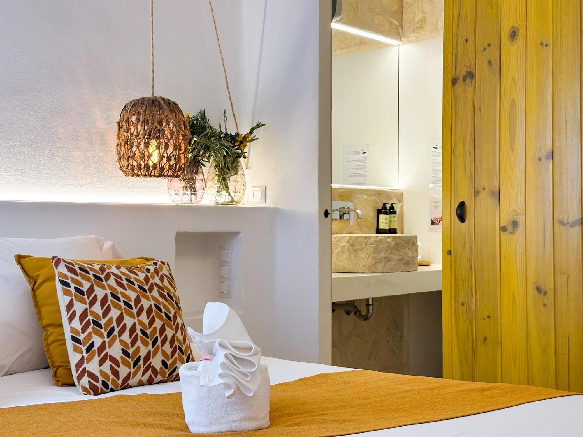 Moona Hostal Алтеа Екстериор снимка