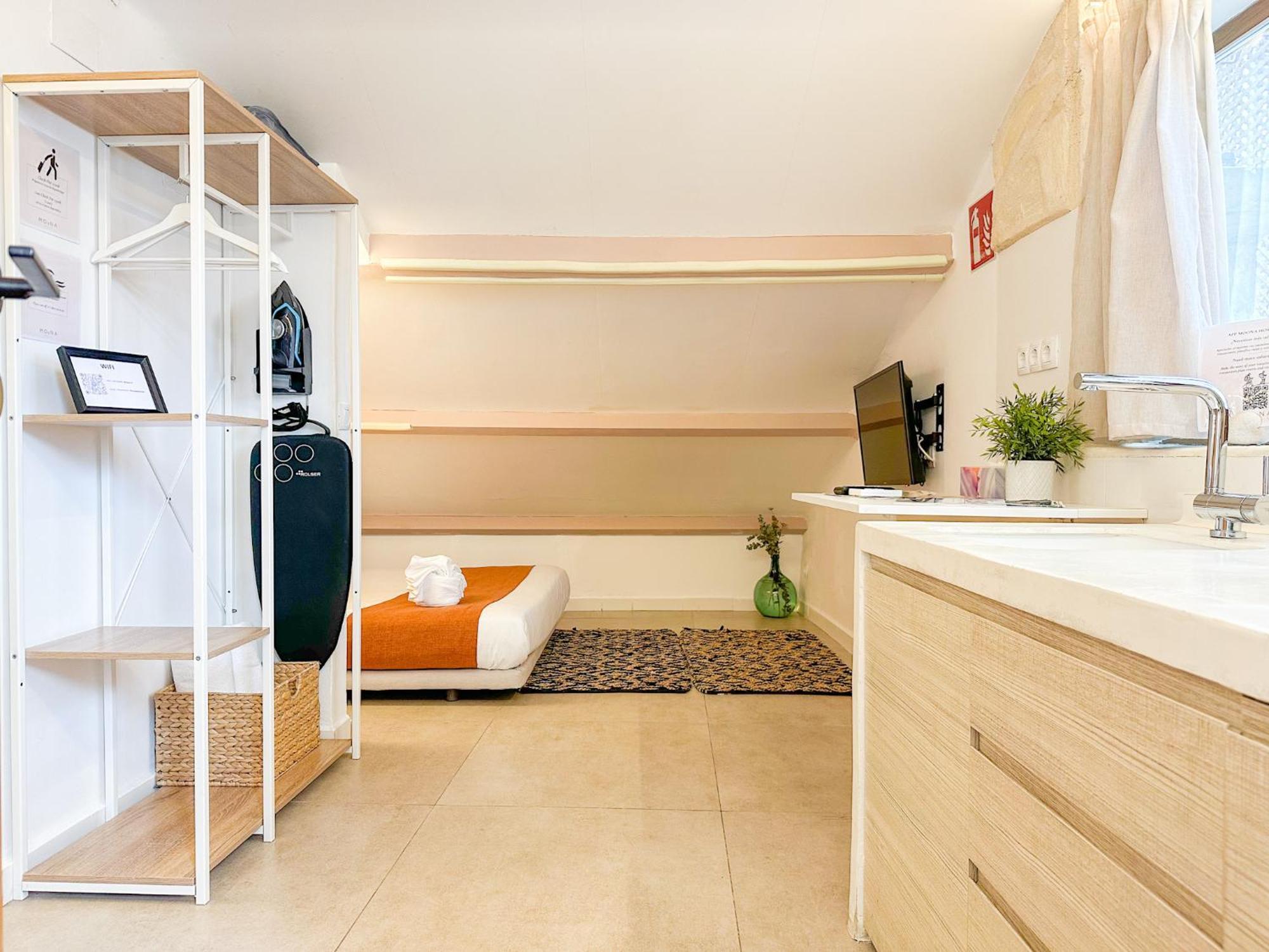 Moona Hostal Алтеа Екстериор снимка