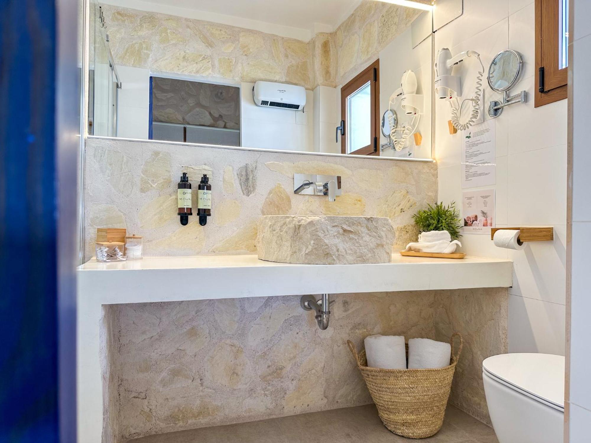 Moona Hostal Алтеа Екстериор снимка